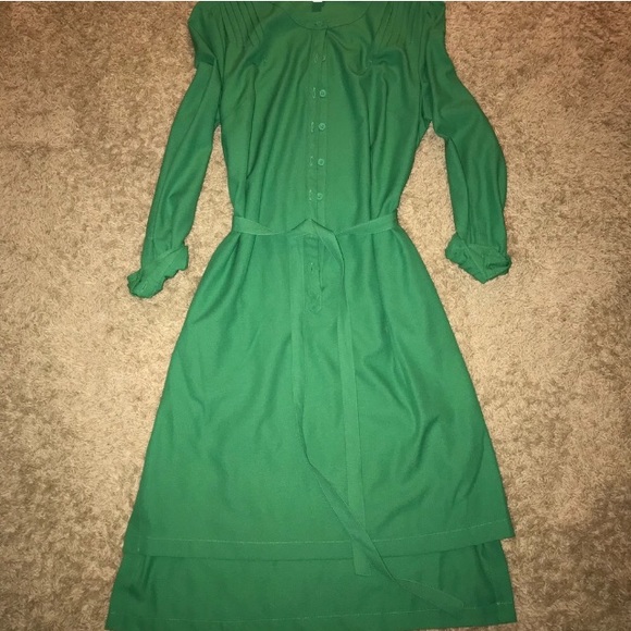 Dress - Picture 3 of 4